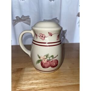 Vintage Pfaltzgraff "Delicious" "Apples" Stovetop Salt and Pepper Shakers